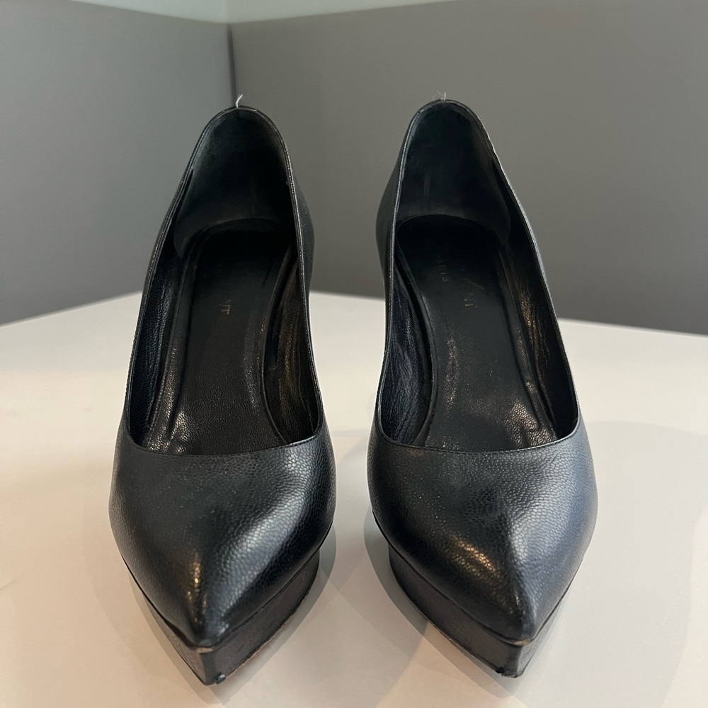 Saint Laurent Janis Pumps